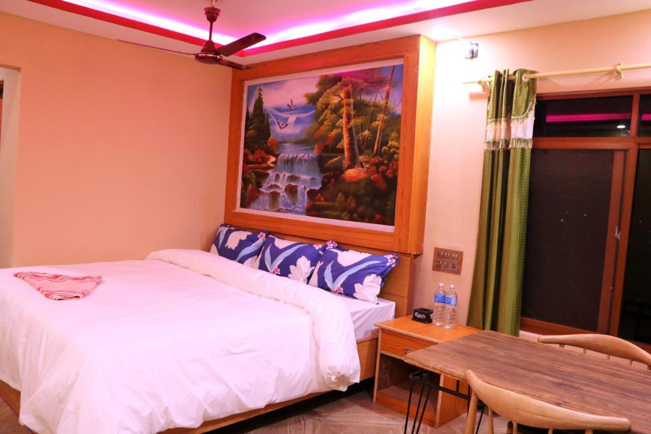Hotel National Park Sauraha- Homely Stay And Peaceful Location With Jungle Safari Arrangements Exterior foto