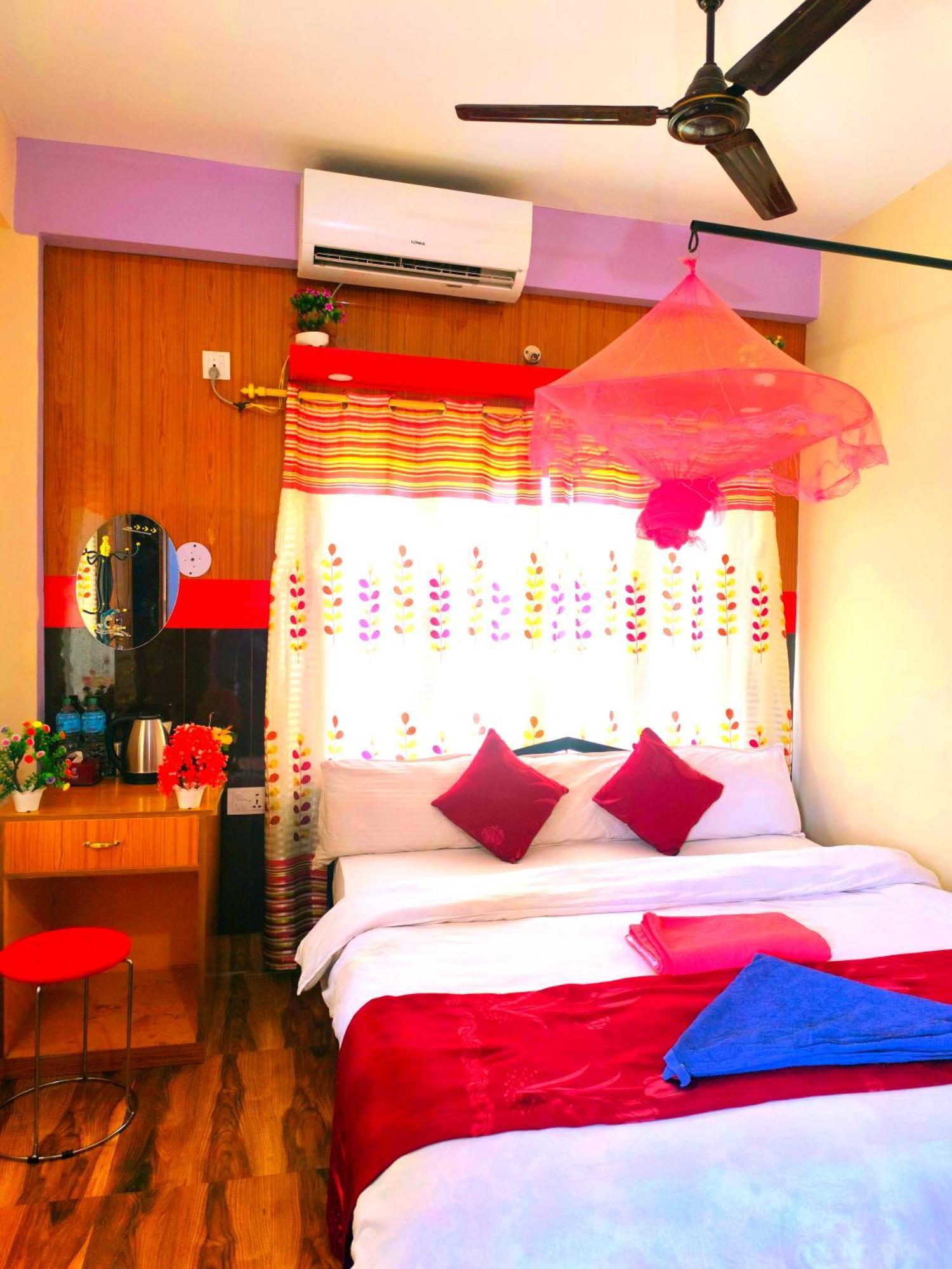 Hotel National Park Sauraha- Homely Stay And Peaceful Location With Jungle Safari Arrangements Exterior foto
